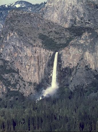 Bridalveil Fall (620ft) a typical hanging valley waterfall. Yosemite National Park, CA.